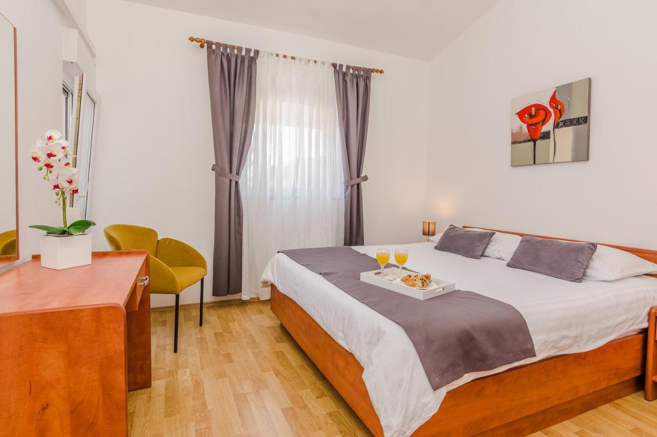 Apartments Marija Стариград-Пакленица Экстерьер фото