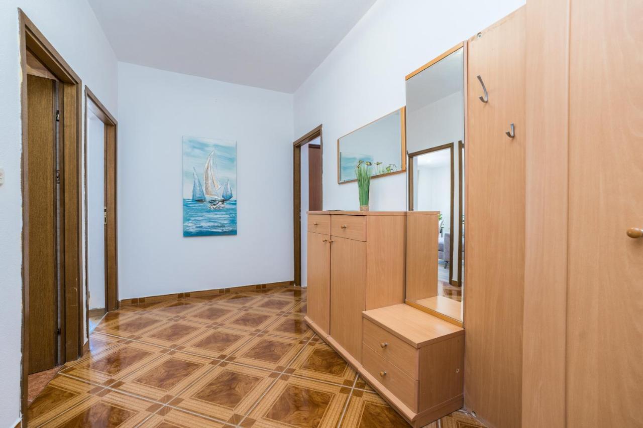 Apartments Marija Стариград-Пакленица Экстерьер фото